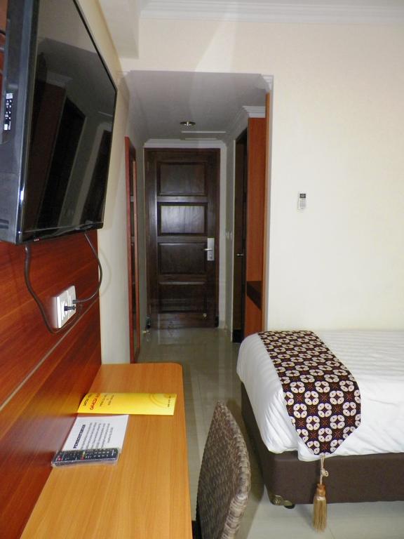Maranatha Grand Hotel Yogyakarta Szoba fotó