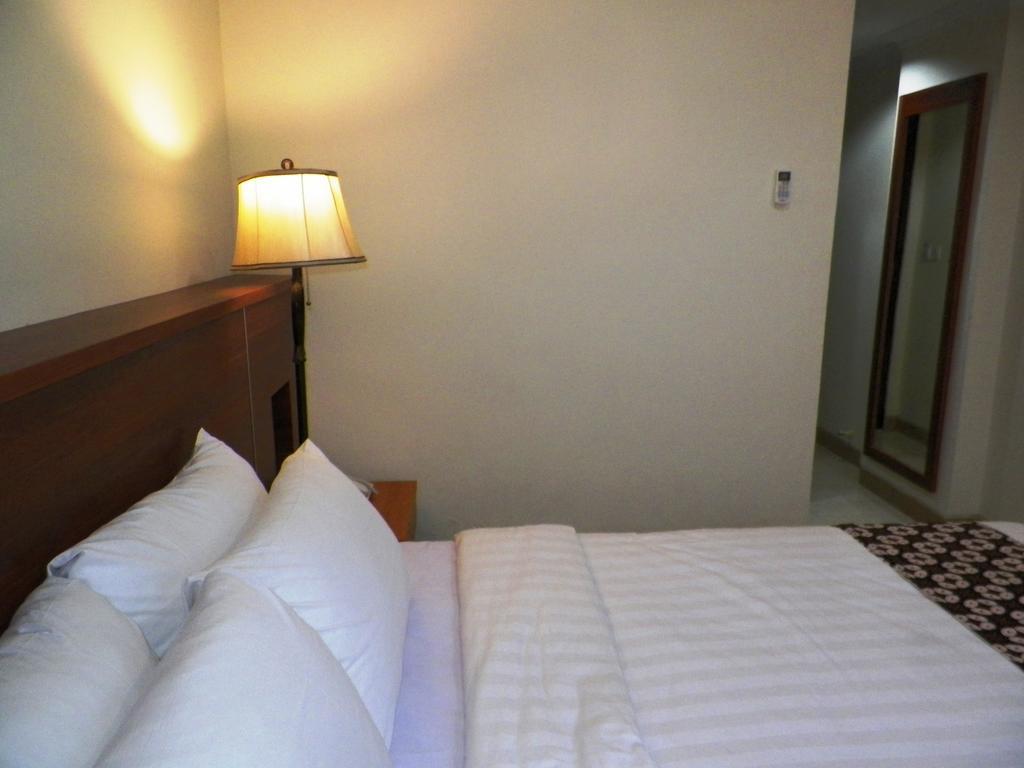 Maranatha Grand Hotel Yogyakarta Szoba fotó