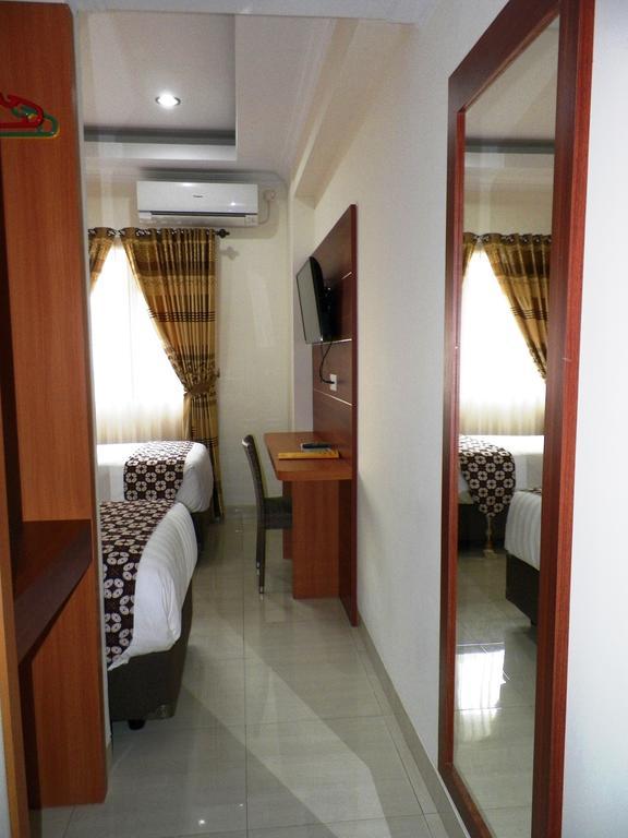 Maranatha Grand Hotel Yogyakarta Szoba fotó