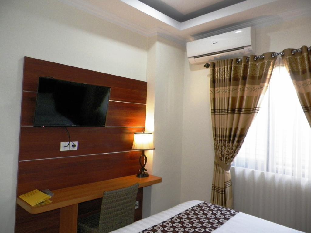 Maranatha Grand Hotel Yogyakarta Kültér fotó