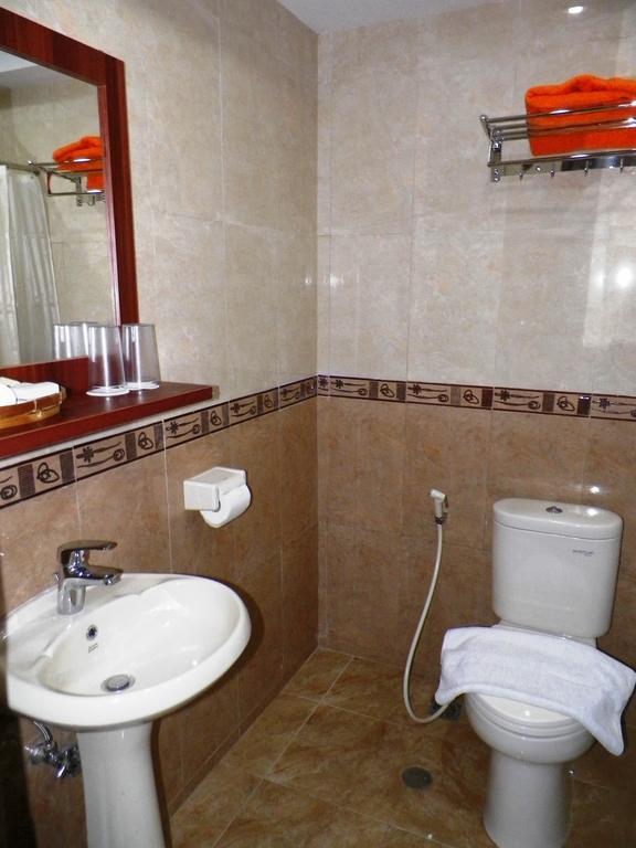 Maranatha Grand Hotel Yogyakarta Szoba fotó