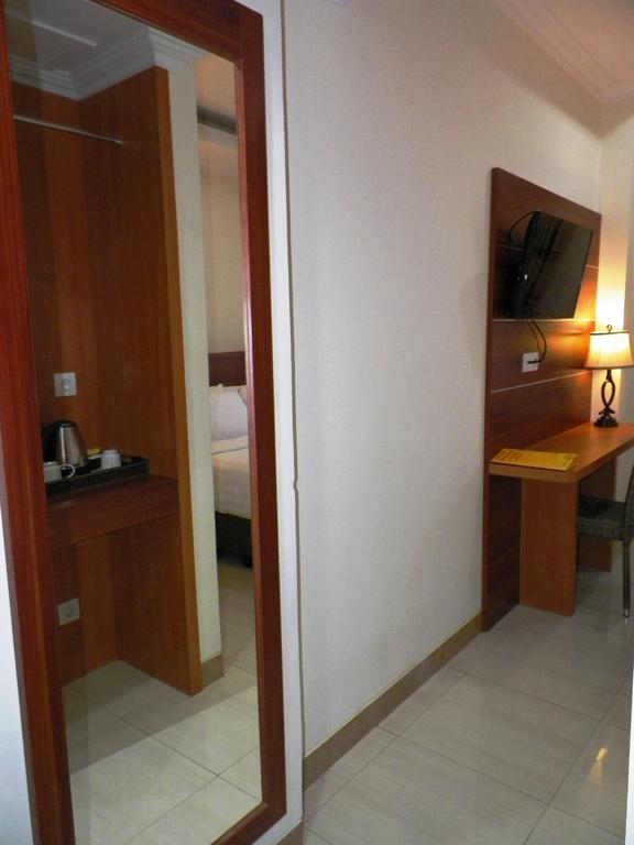 Maranatha Grand Hotel Yogyakarta Szoba fotó
