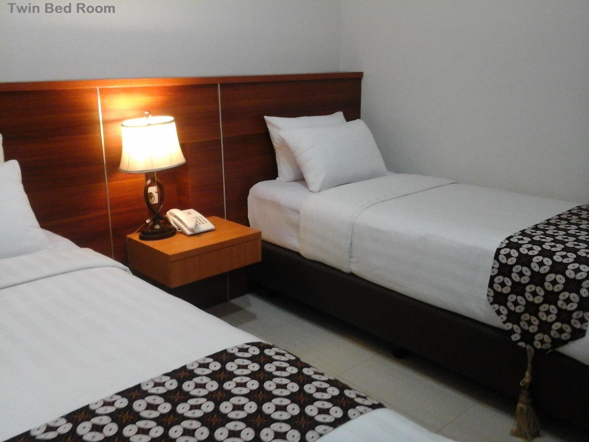 Maranatha Grand Hotel Yogyakarta Kültér fotó